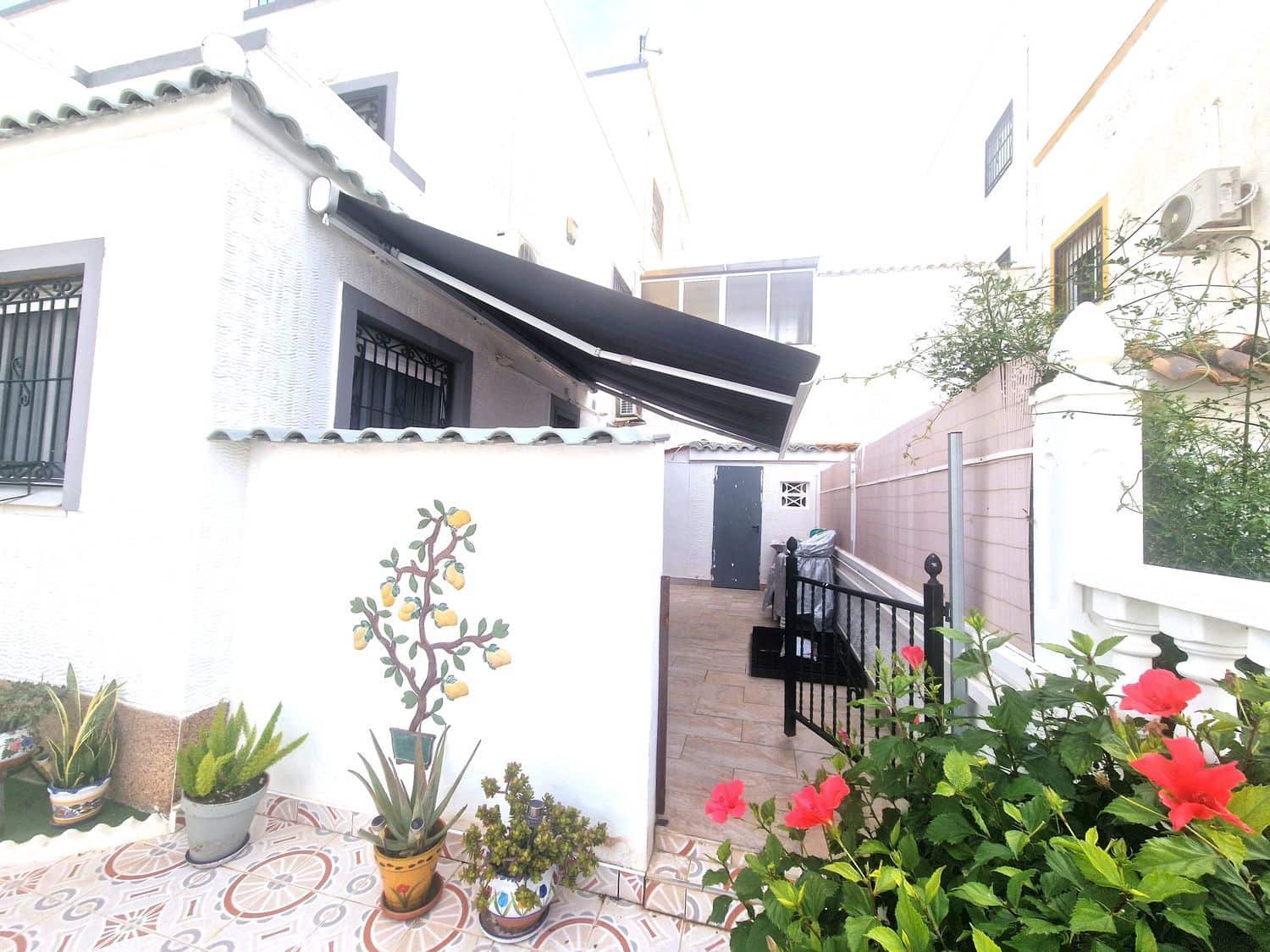 3 slaapkamer Huis te koop in Orihuela Costa met zwembad garage - € 209.000 (Ref: 9782903)