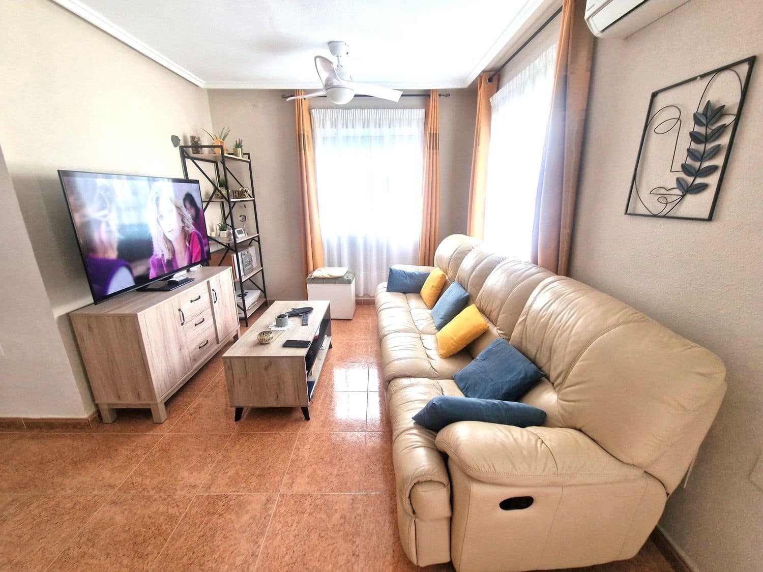 3 slaapkamer Huis te koop in Orihuela Costa met zwembad garage - € 209.000 (Ref: 9782903)