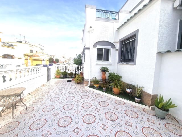 Casa de 3 habitaciones en La Florida, Orihuela en venta con piscina garaje - 209.000 € (Ref: 9782903)
