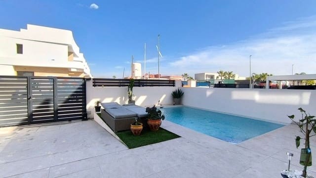 3 makuuhuone Huvila myytävänä paikassa Los Montesinos mukana uima-altaan 
autotalli - 387 500 € (Ref: 9782908)