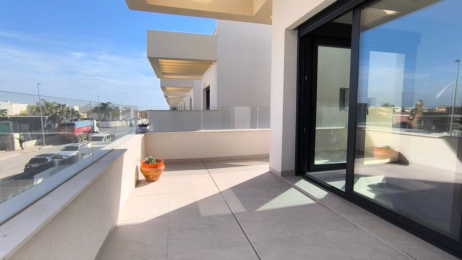 Chalet de 3 habitaciones en Los Montesinos en venta con piscina garaje - 387.500 € (Ref: 9782908)