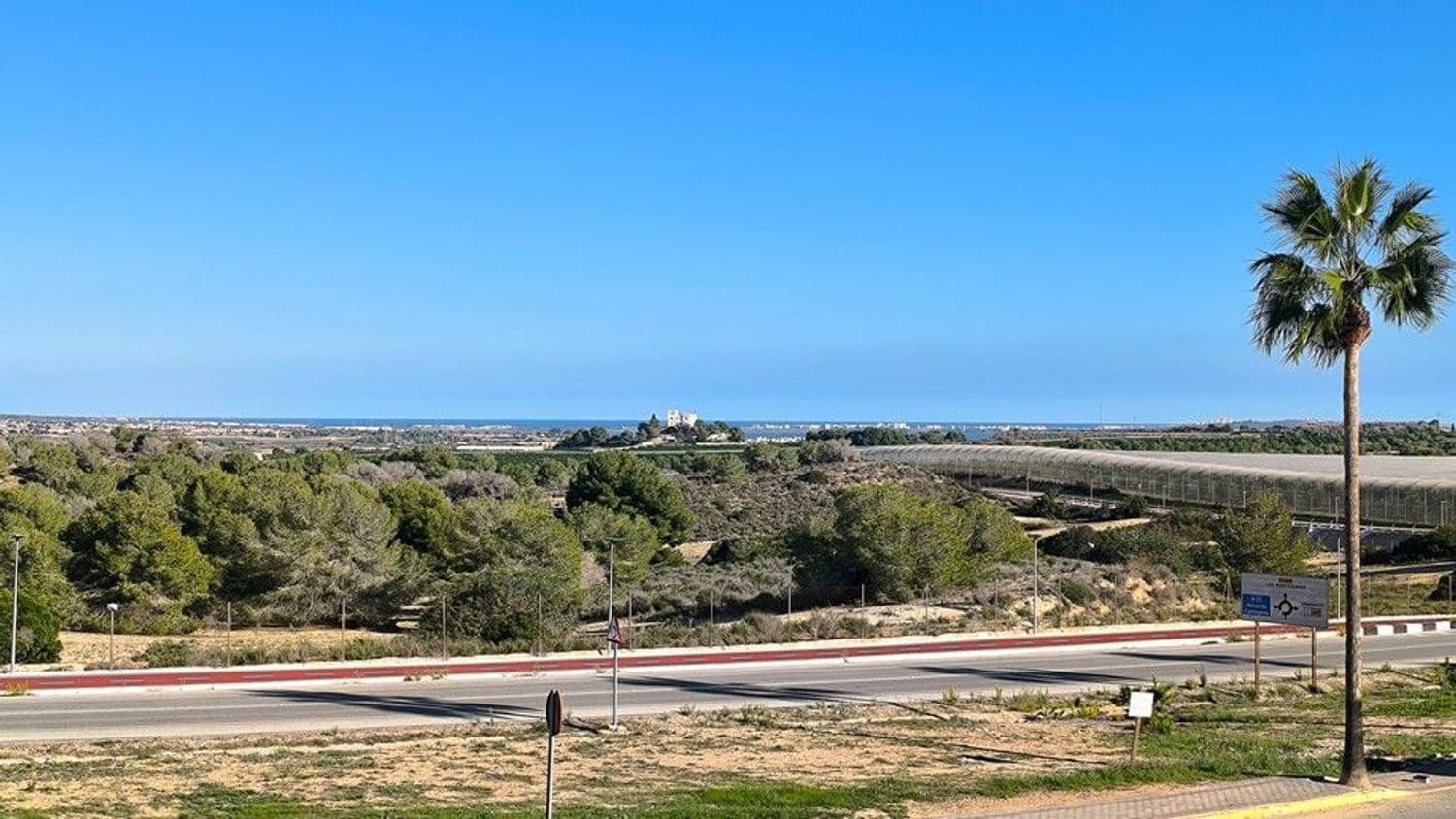 3 bedroom Villa for sale in Algorfa with pool garage - € 365,000 (Ref: 9782909)