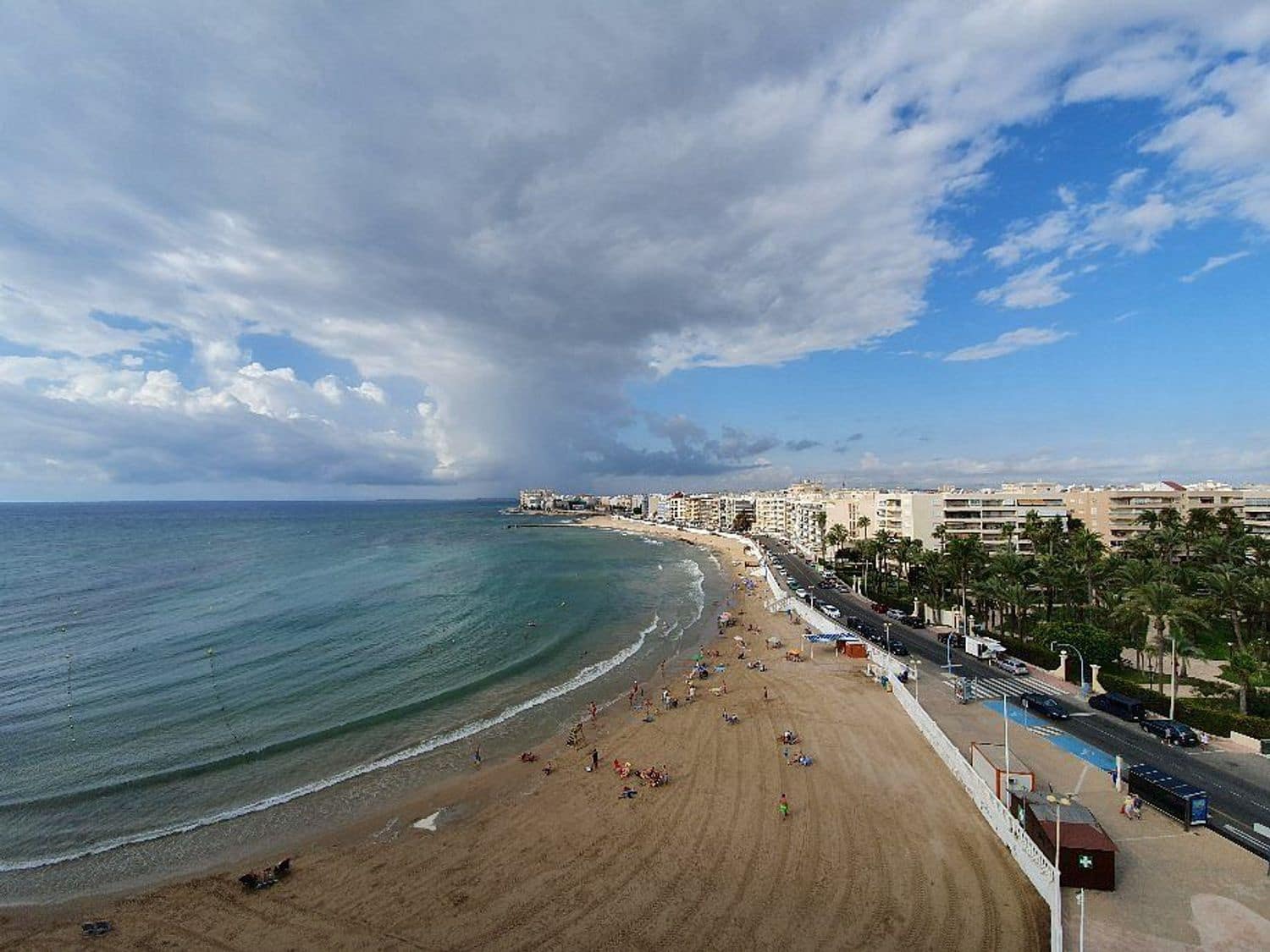 3 bedroom Townhouse for sale in Torrevieja with garage - € 210,000 (Ref: 9783531)