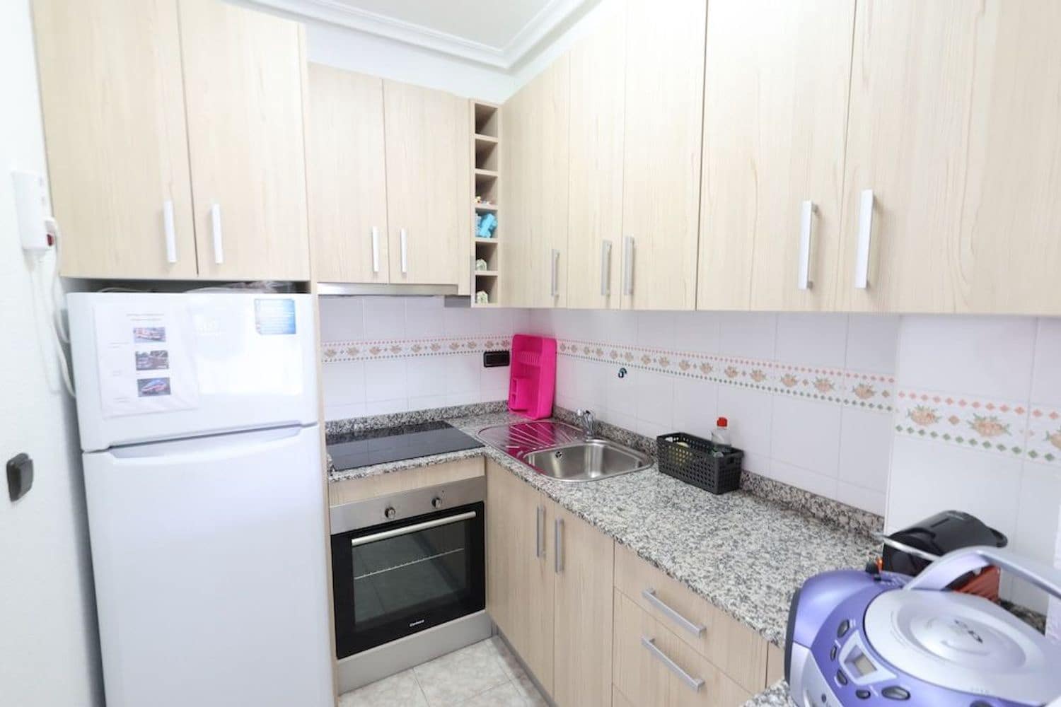 2 slaapkamer Appartement te koop in Alicante stad met zwembad garage - € 179.000 (Ref: 9800329)