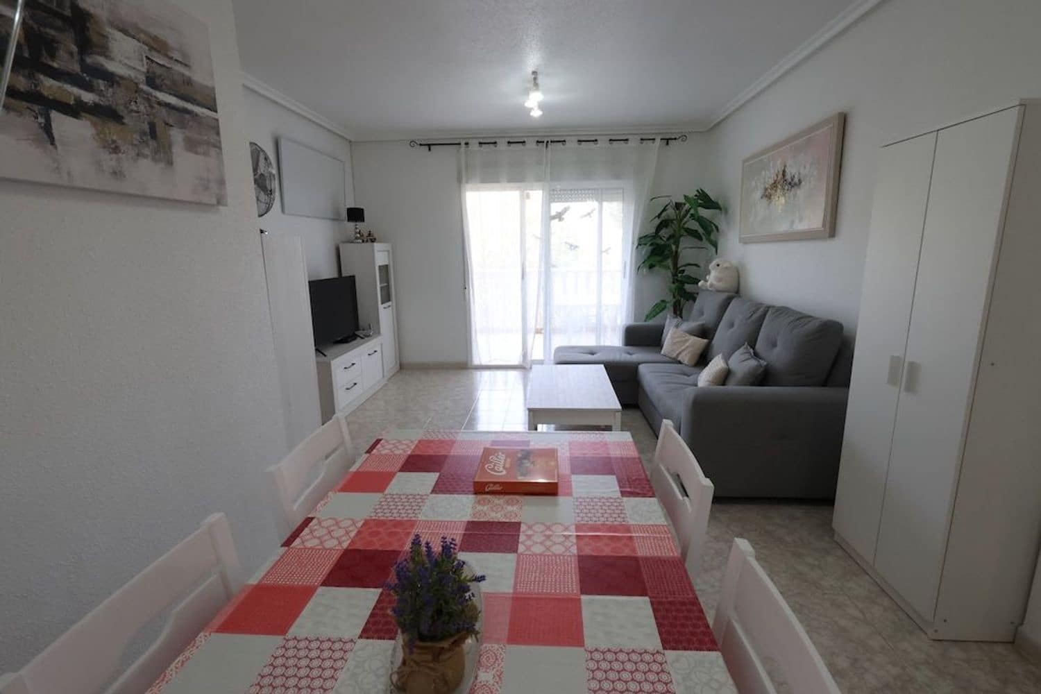 2 slaapkamer Appartement te koop in Alicante stad met zwembad garage - € 179.000 (Ref: 9800329)