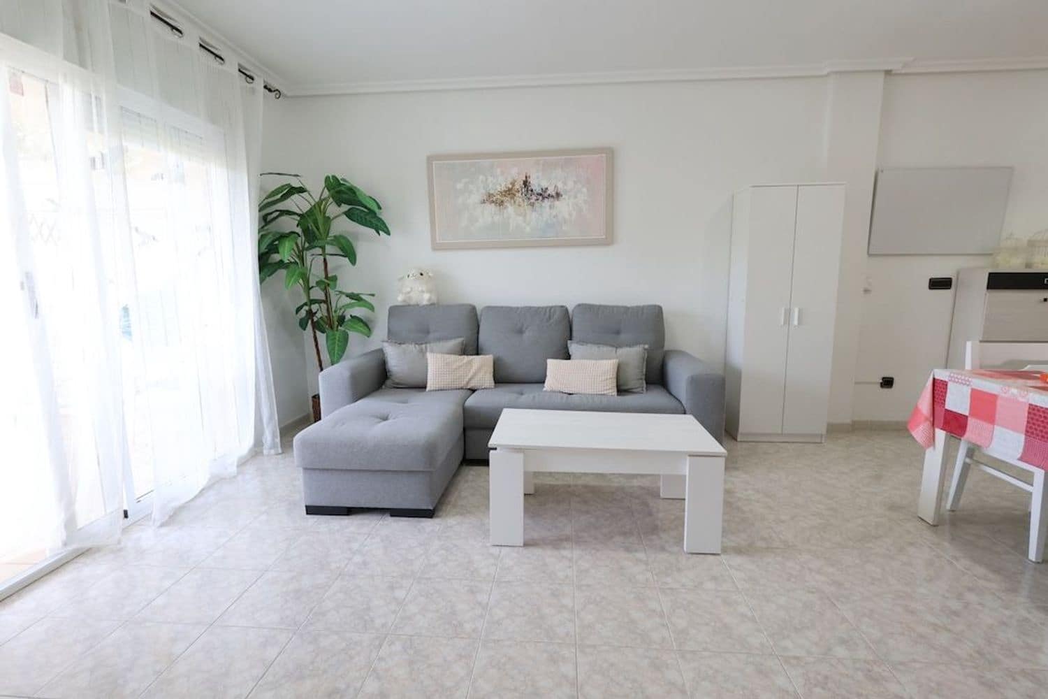 2 slaapkamer Appartement te koop in Alicante stad met zwembad garage - € 179.000 (Ref: 9800329)