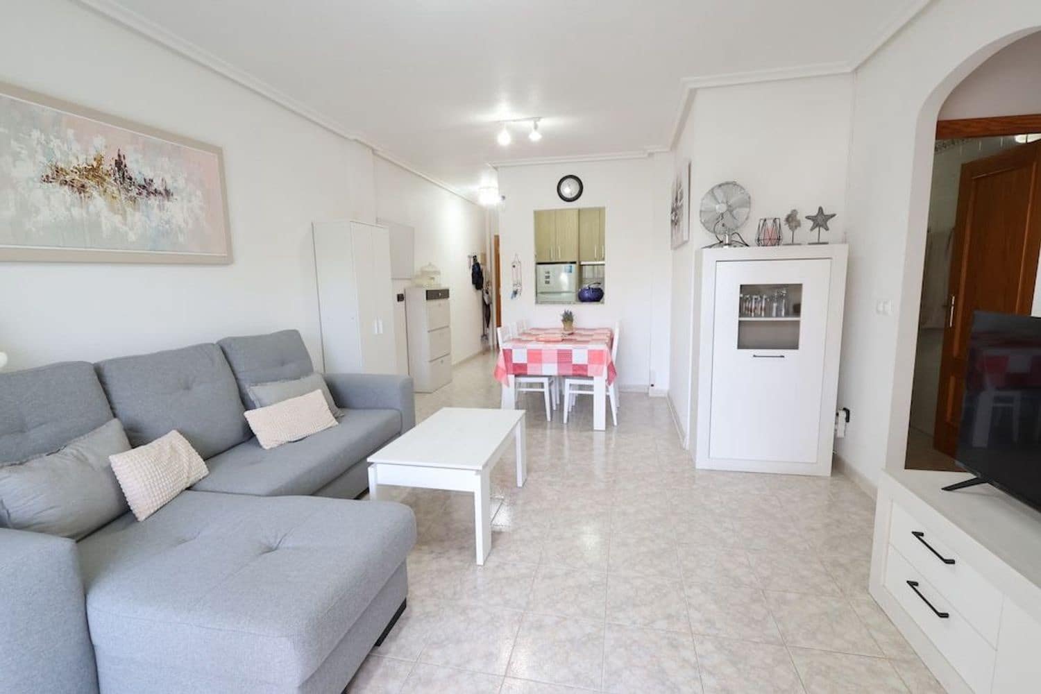 2 slaapkamer Appartement te koop in Alicante stad met zwembad garage - € 179.000 (Ref: 9800329)