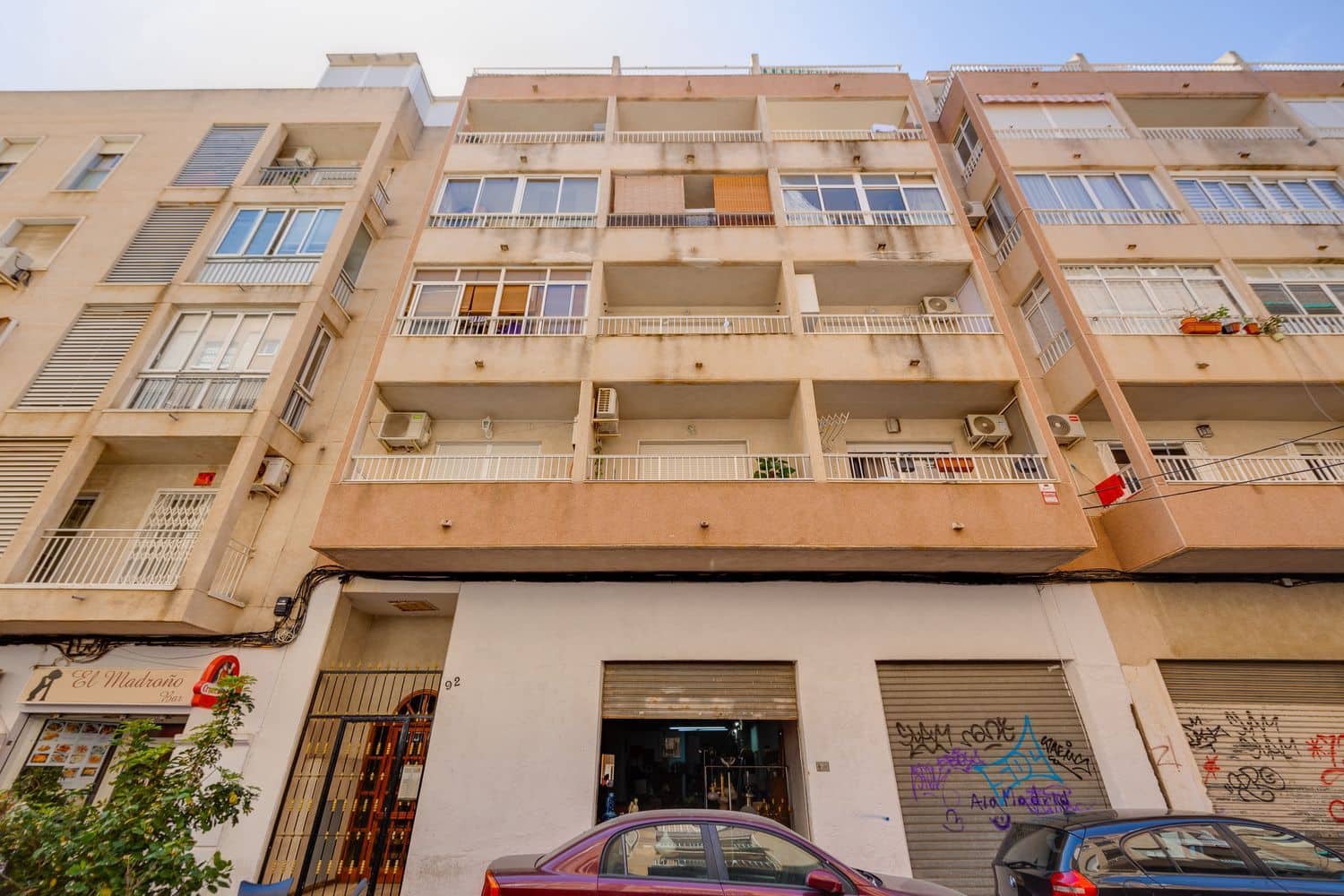 1 Zimmer Apartment zu verkaufen in Torrevieja mit Pool Garage - 99.000 € (Ref: 9800330)