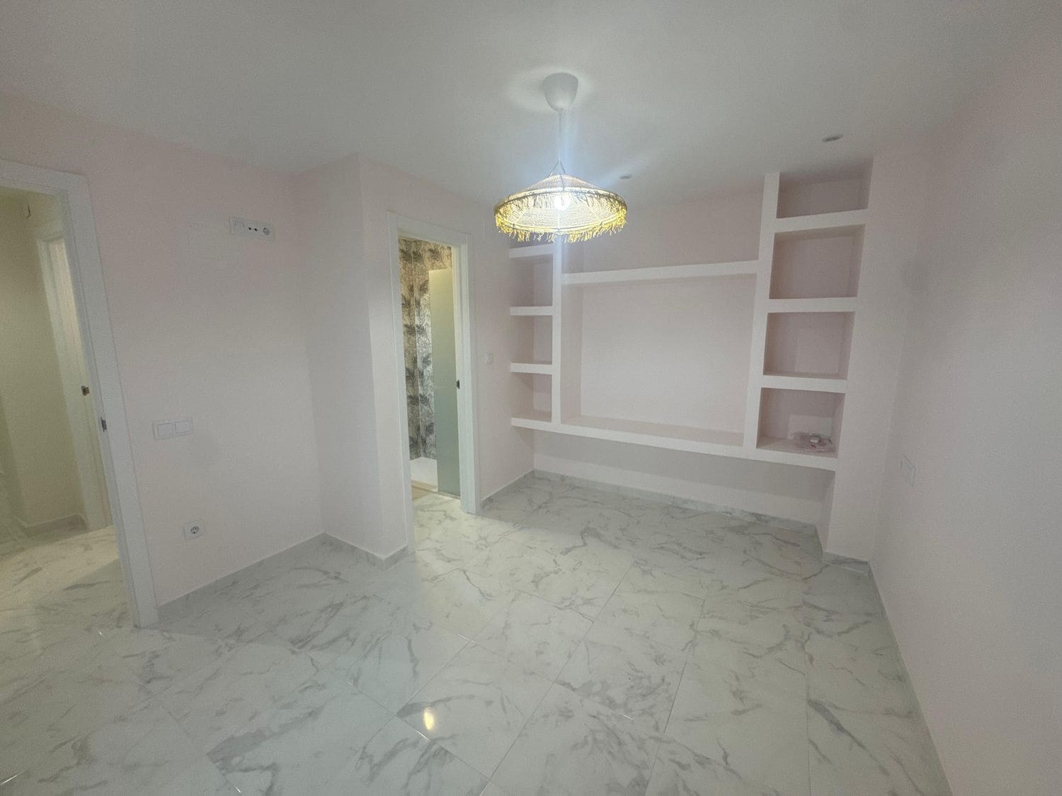 3 Zimmer Apartment zu verkaufen in Torrevieja mit Garage - 189.900 € (Ref: 9800331)