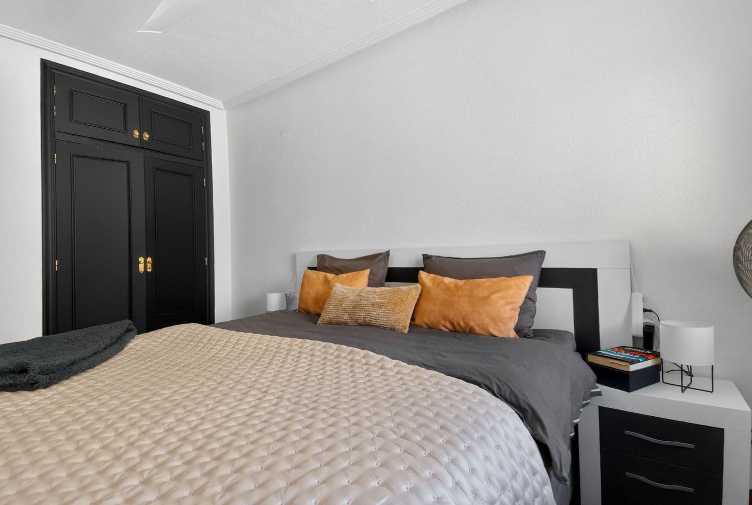 2 quarto Apartamento para venda em Torrevieja com piscina garagem - 185 000 € (Ref: 9810880)