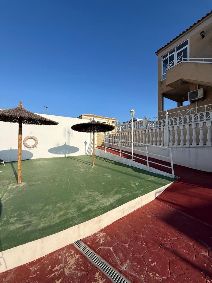 2 quarto Apartamento para venda em Torrevieja com piscina garagem - 188 000 € (Ref: 9816804)