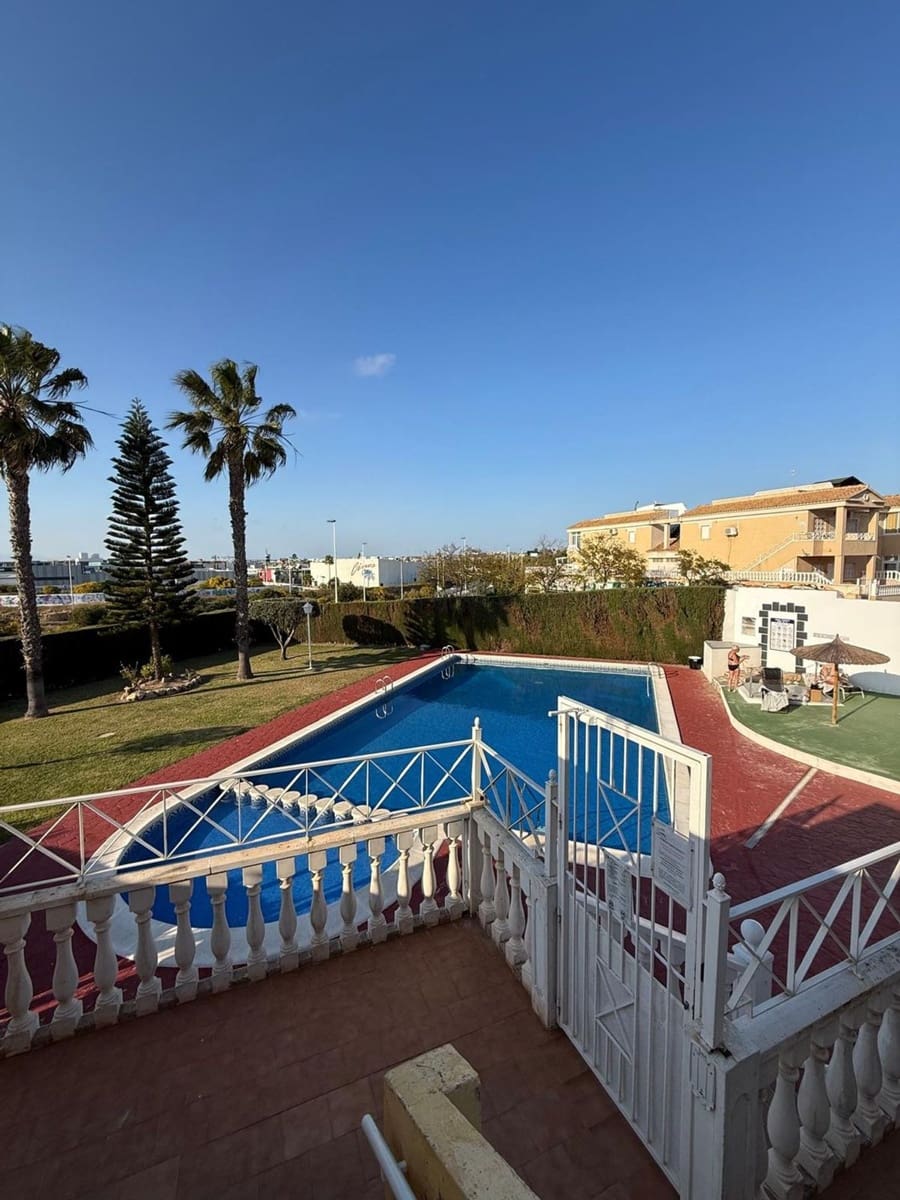 2 quarto Apartamento para venda em Torrevieja com piscina garagem - 188 000 € (Ref: 9816804)