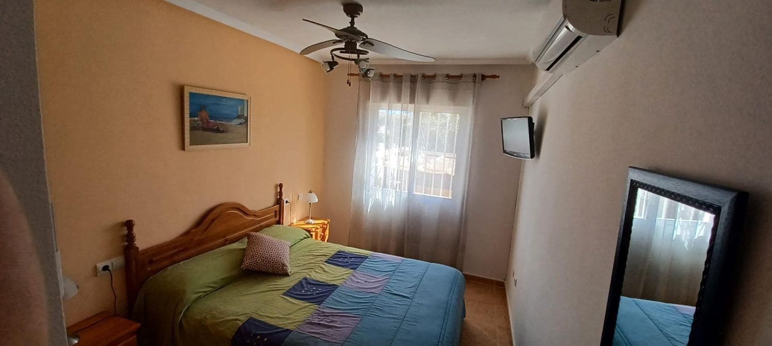 Apartamento de 3 habitaciones en Alicante / Alacant ciudad en venta con piscina garaje - 199.000 € (Ref: 9816806)