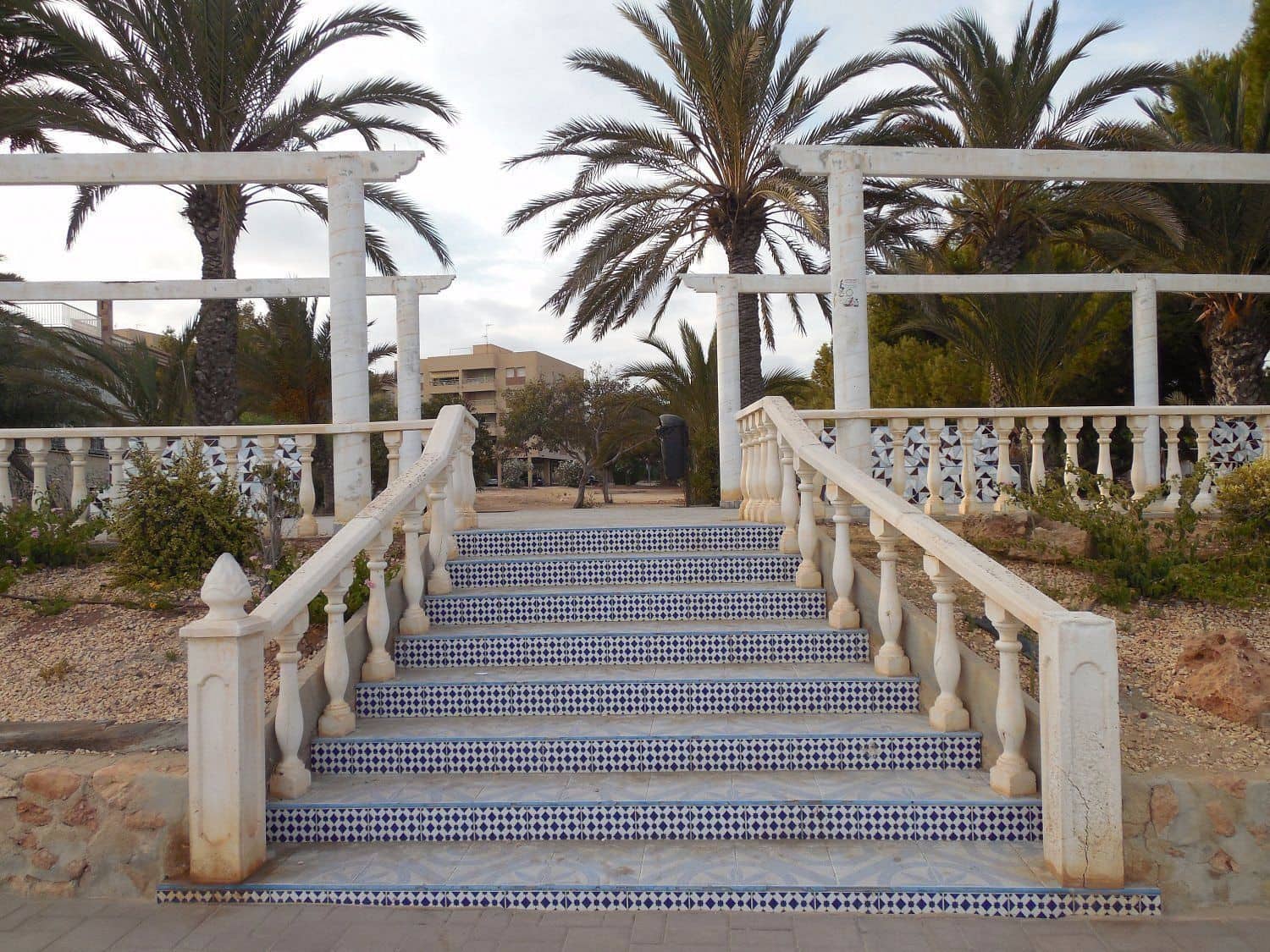 Apartamento de 3 habitaciones en Alicante / Alacant ciudad en venta con piscina garaje - 199.000 € (Ref: 9816806)