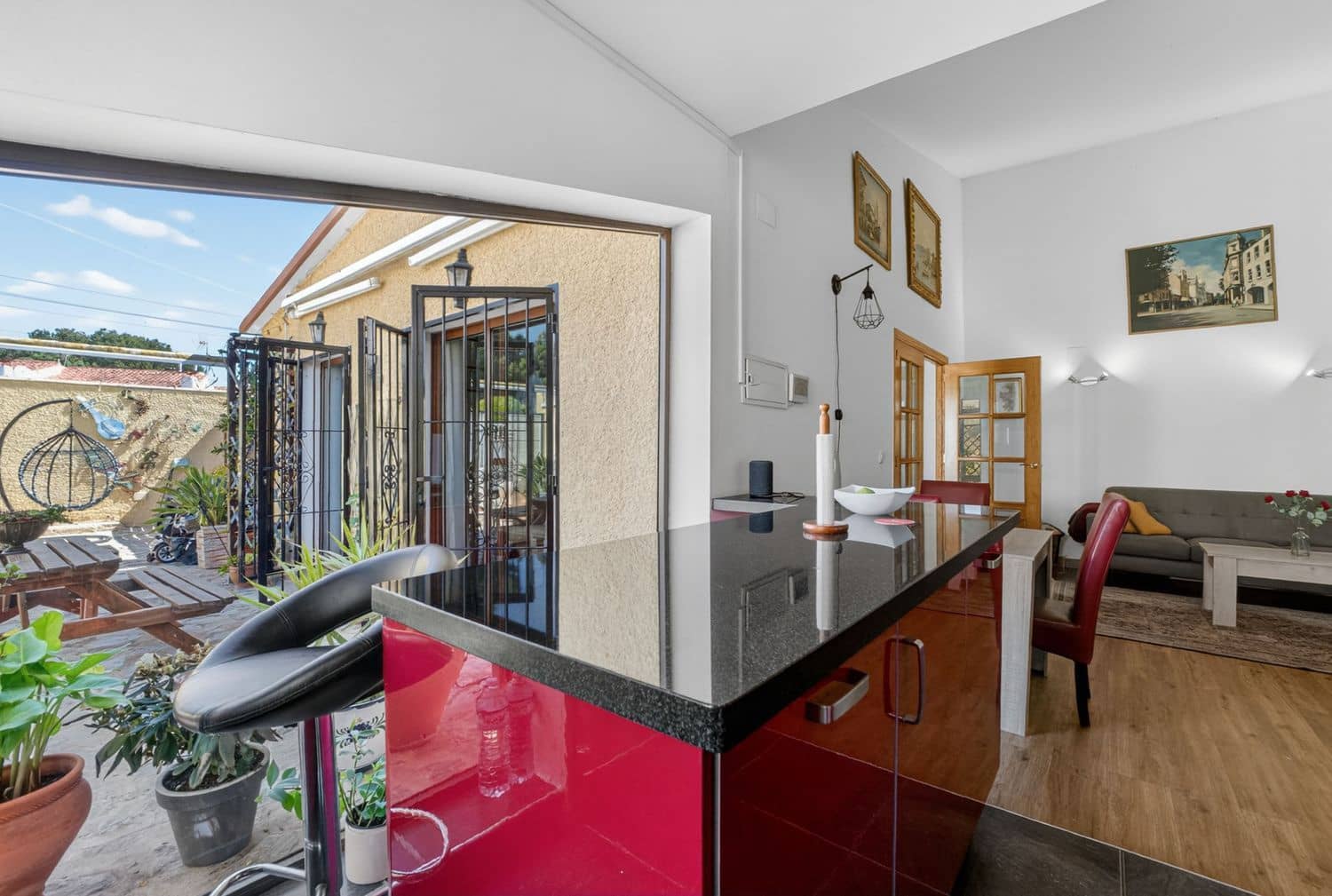 3 soverom Villa til salgs i Torrevieja med svømmebasseng garasje - € 525 000 (Ref: 9819837)