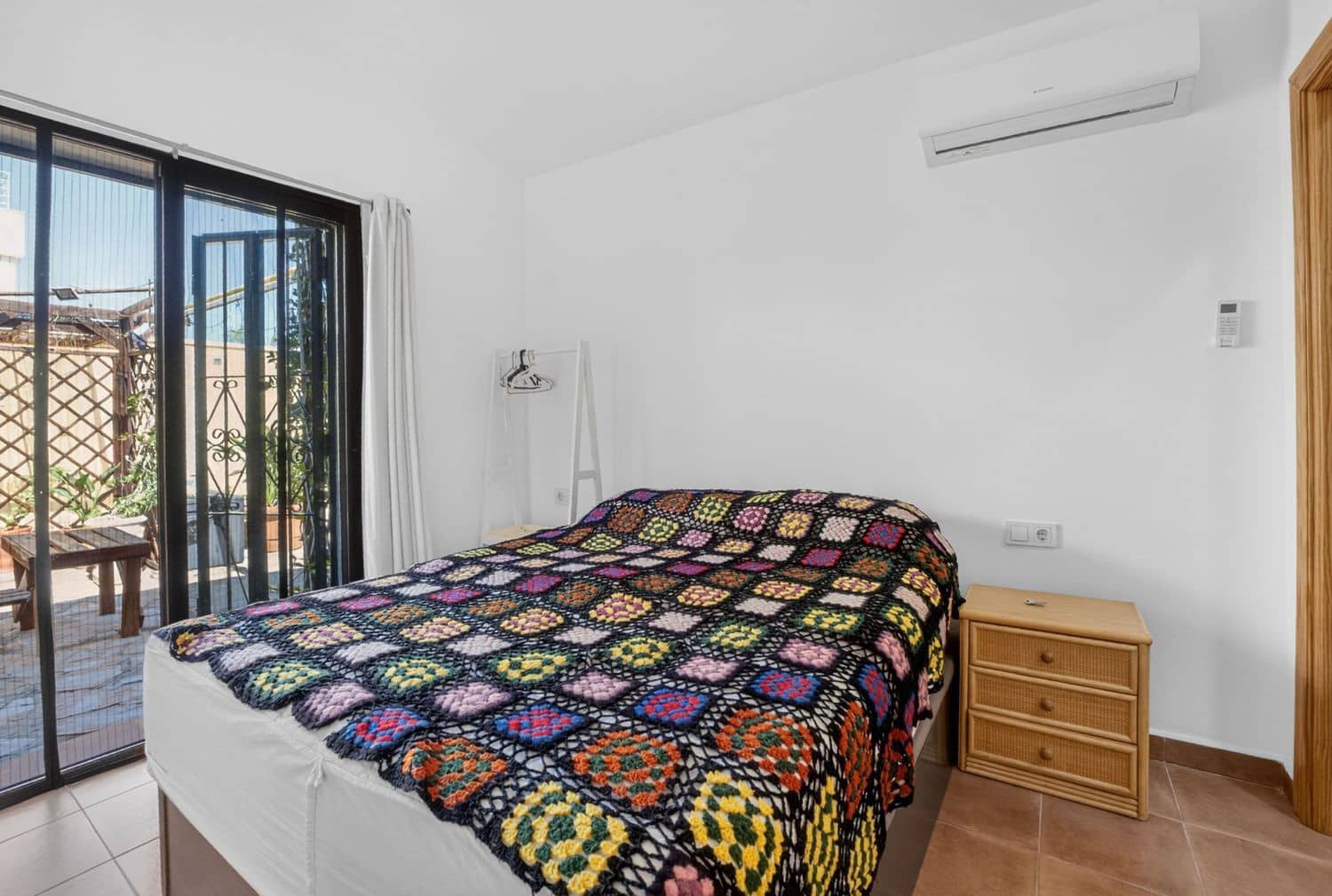 3 soverom Villa til salgs i Torrevieja med svømmebasseng garasje - € 525 000 (Ref: 9819837)