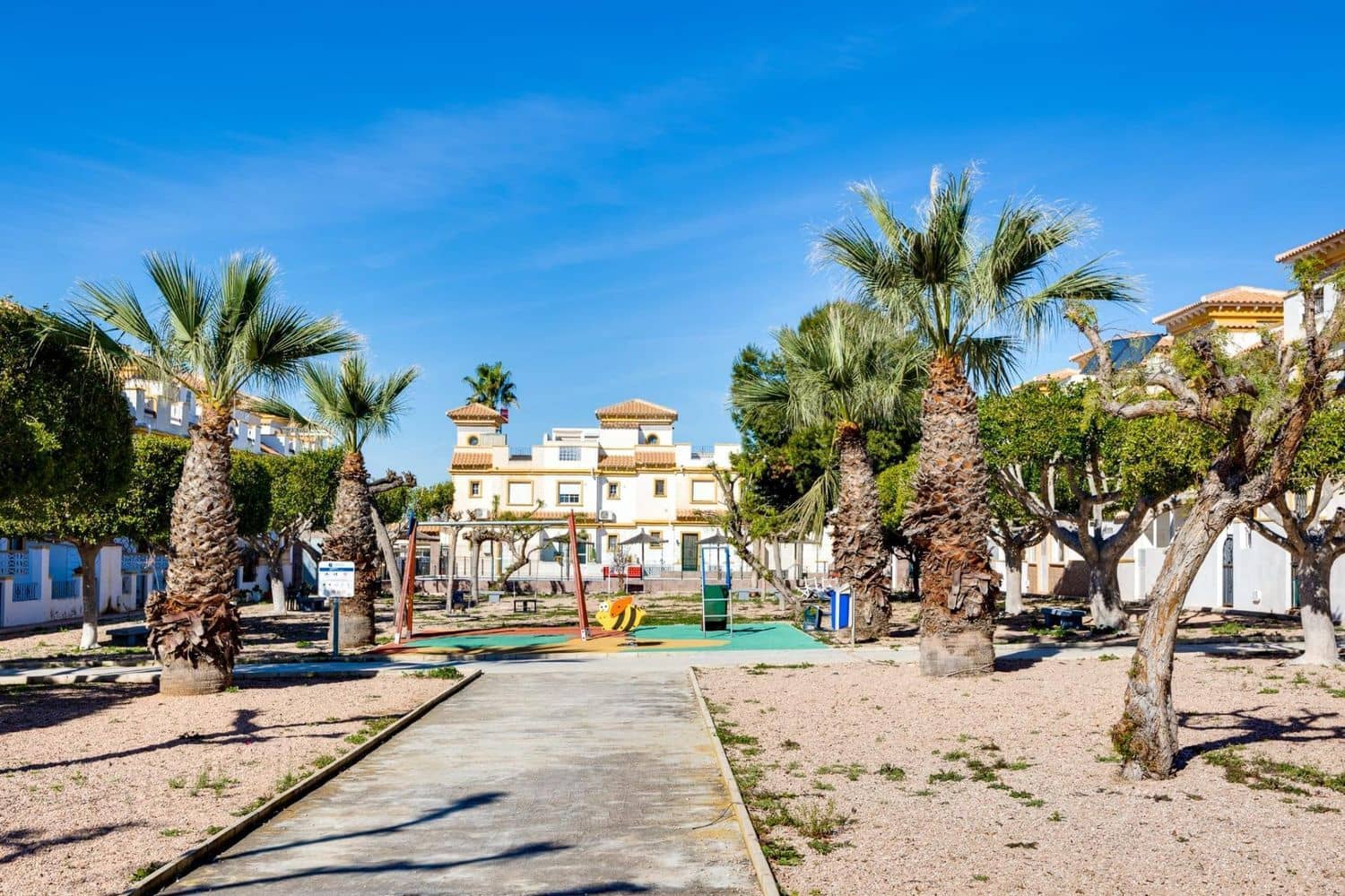 3 bedroom Townhouse for sale in Aguas Nuevas with pool garage - € 220,000 (Ref: 9824258)