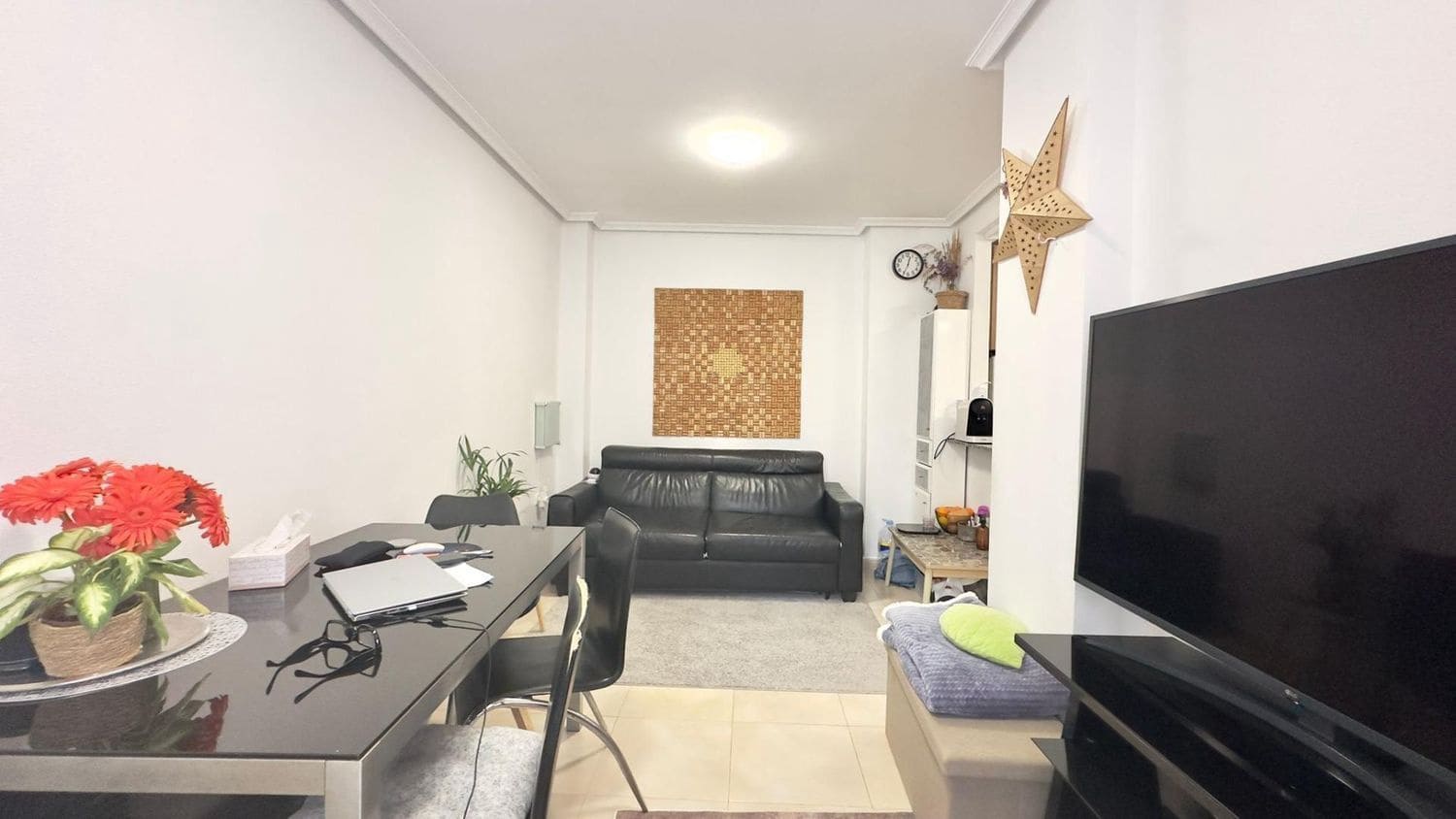1 sypialnia Apartament na sprzedaż w Torrevieja z garażem - 124 900 € (Ref: 9824260)