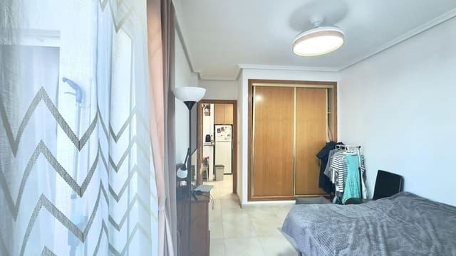 1 sypialnia Apartament na sprzedaż w Centro - Muelle Pesquero, Torrevieja z garażem - 124 900 € (Ref: 9824260)