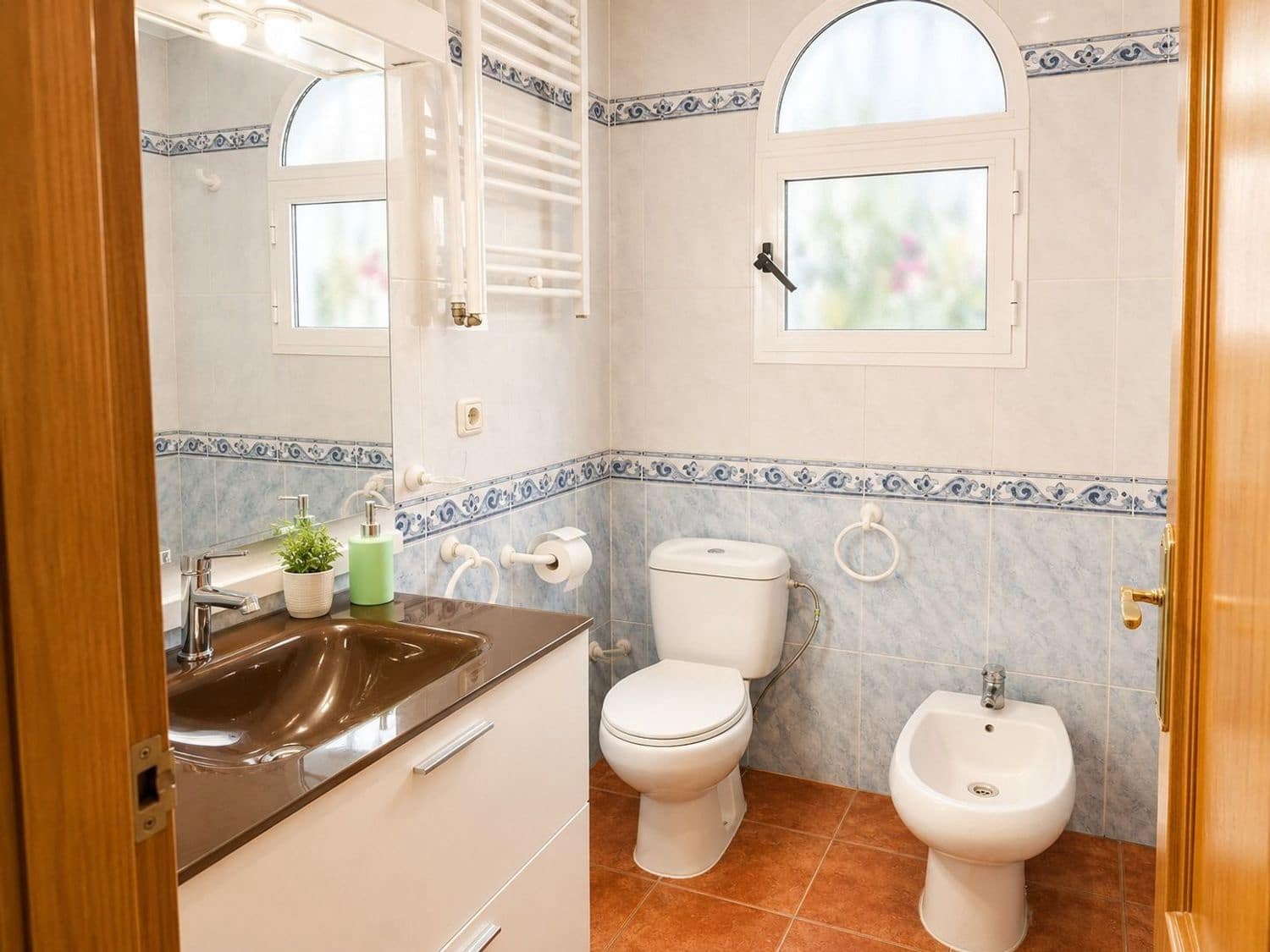 4 slaapkamer Villa te koop in Playa Flamenca met zwembad garage - € 580.000 (Ref: 9840679)