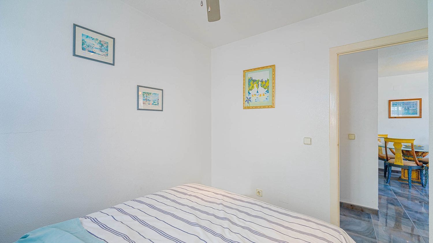 2 bedroom Townhouse for sale in Alicante / Alacant city with pool garage - € 165,000 (Ref: 9841994)
