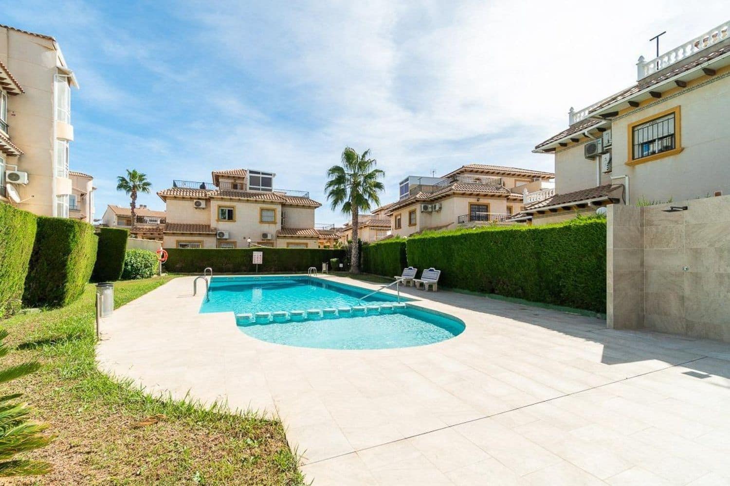 2 bedroom Apartment for sale in Orihuela Costa with pool garage - € 159,900 (Ref: 9841997)