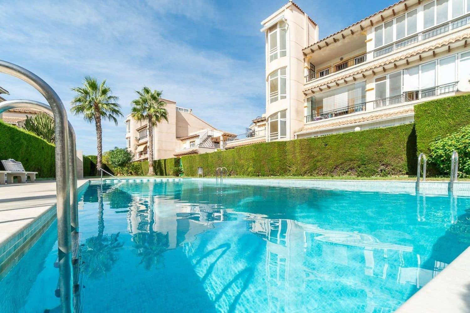 2 bedroom Apartment for sale in Orihuela Costa with pool garage - € 159,900 (Ref: 9841997)