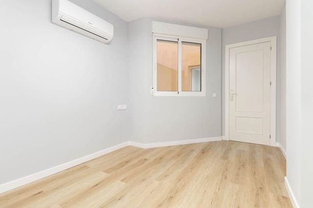 2 soverom Leilighet til salgs i Gaspar Perelló, Torrevieja med garasje - € 157 900 (Ref: 9848957)