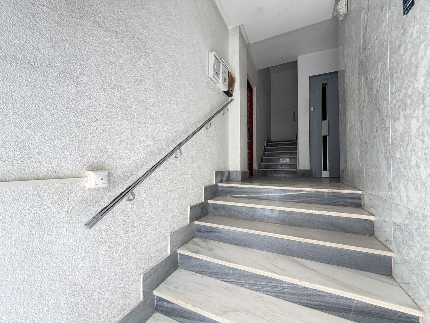3 bedroom Apartment for sale in Torrevieja with garage - € 239,000 (Ref: 9850624)