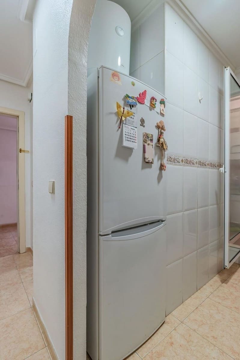 1 chambre Appartement à vendre à Torrevieja avec piscine garage - 99 990 € (Ref: 9854815)