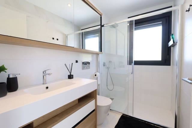 3 soveværelse Villa til salg i Ciudad Quesada, Rojales med swimmingpool garage - € 699.000 (Ref: 9856306)