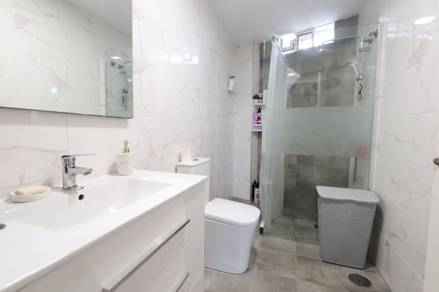 3 chambre Appartement à vendre à Playa de los Locos, Torrevieja avec garage - 285 000 € (Ref: 9857967)