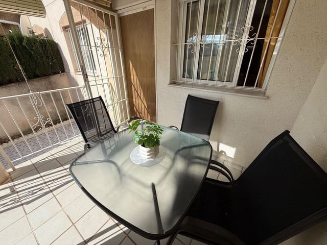 Apartamento de 2 habitaciones en Aguas Nuevas, Torrevieja en venta con piscina garaje - 159.900 € (Ref: 9861402)
