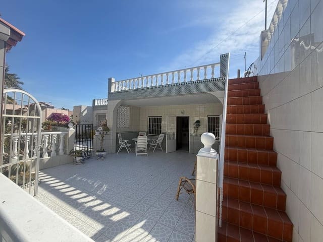 2 makuuhuone Omakotitalo myytävänä paikassa El Chaparral - La Siesta - La Torreta, Torrevieja mukana 
autotalli - 139 900 € (Ref: 9866236)