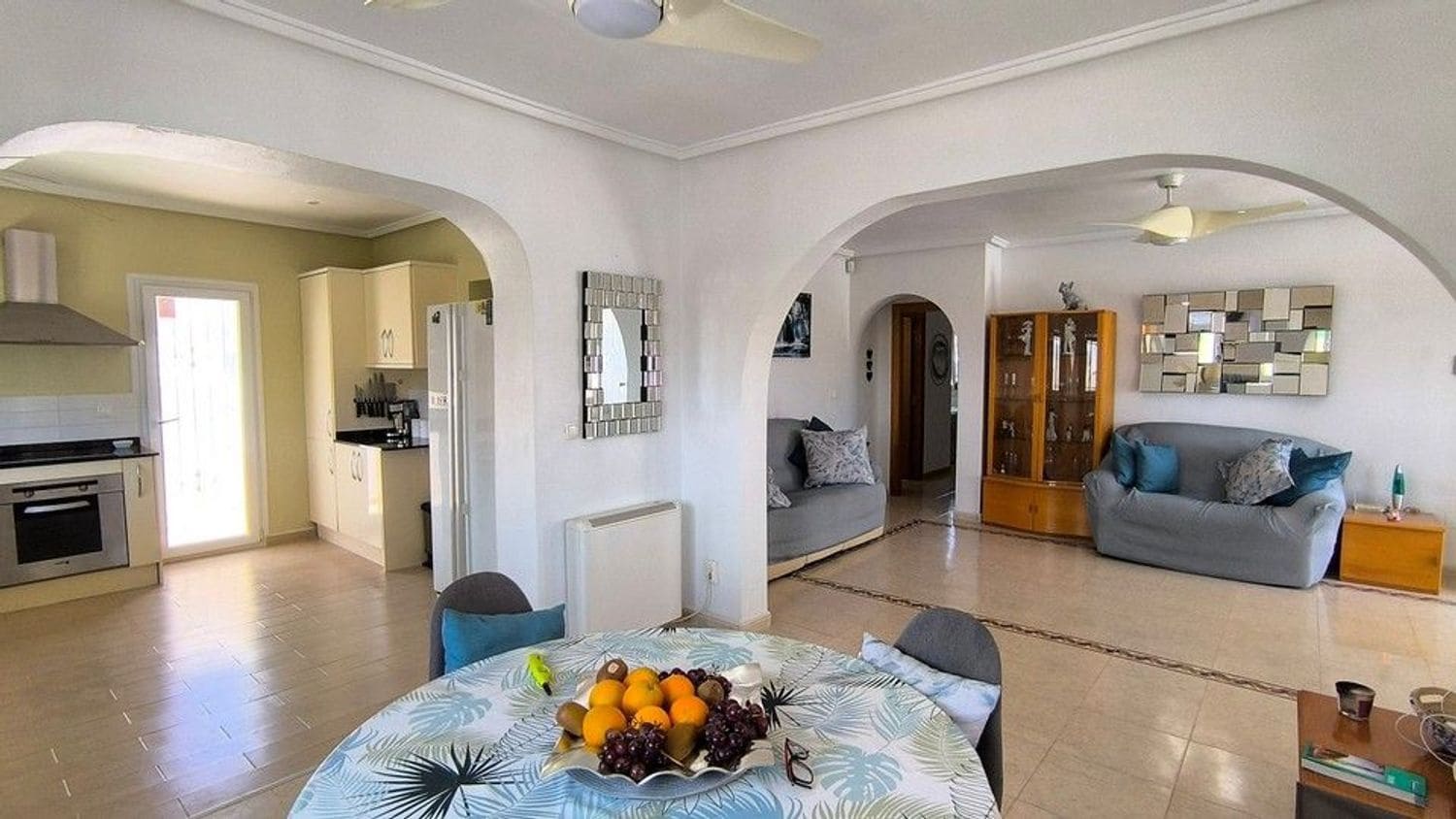 Chalet de 3 habitaciones en Ciudad Quesada en venta con piscina garaje - 450.000 € (Ref: 9875454)
