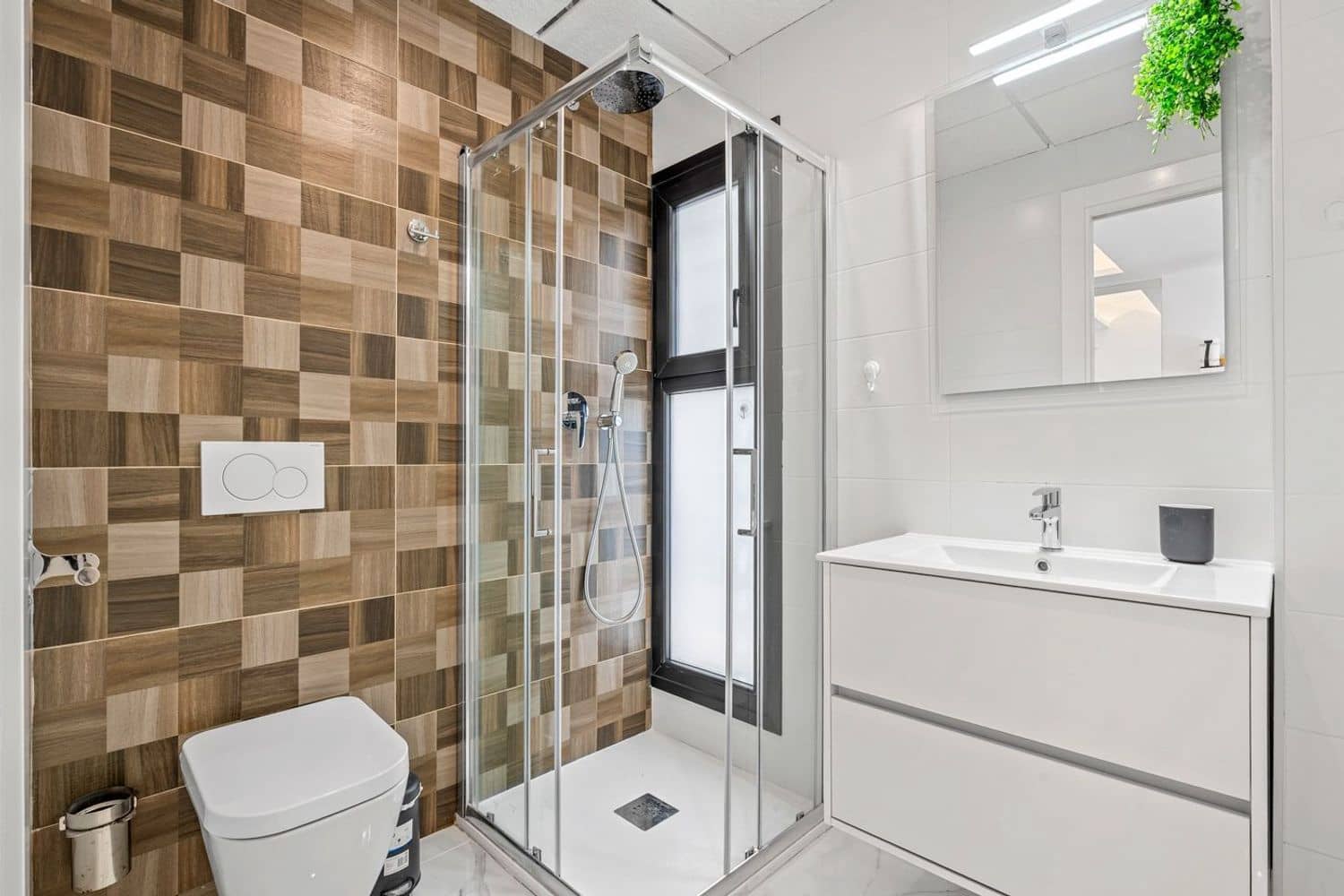 2 soverom Leilighet til salgs i Guardamar del Segura med svømmebasseng garasje - € 265 000 (Ref: 9880542)