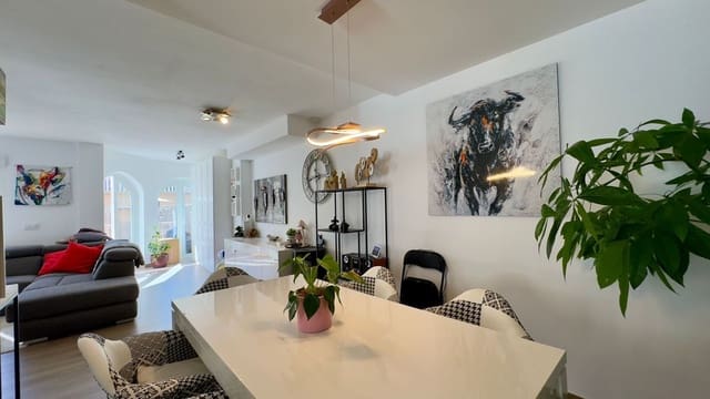 2 soveværelse Byhus til salg i Las Filipinas med swimmingpool garage - € 269.000 (Ref: 9885338)
