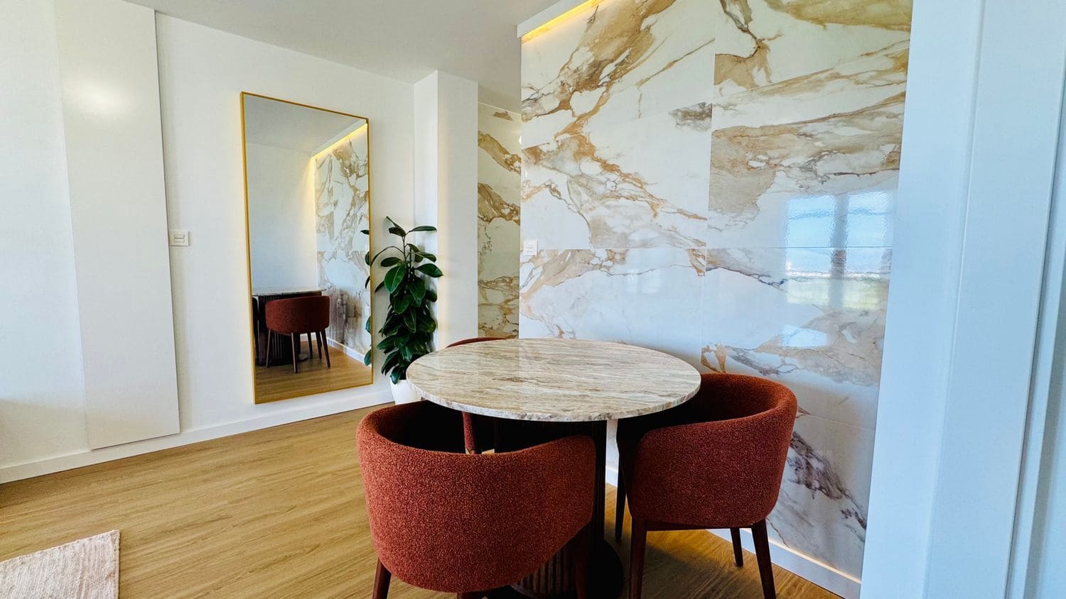 2 sypialnia Apartament na sprzedaż w Punta Prima z basenem garażem - 220 000 € (Ref: 9885339)