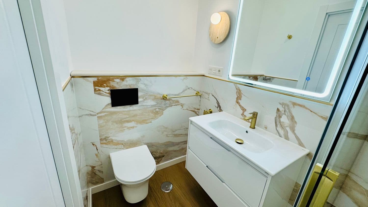 2 sypialnia Apartament na sprzedaż w Punta Prima z basenem garażem - 220 000 € (Ref: 9885339)