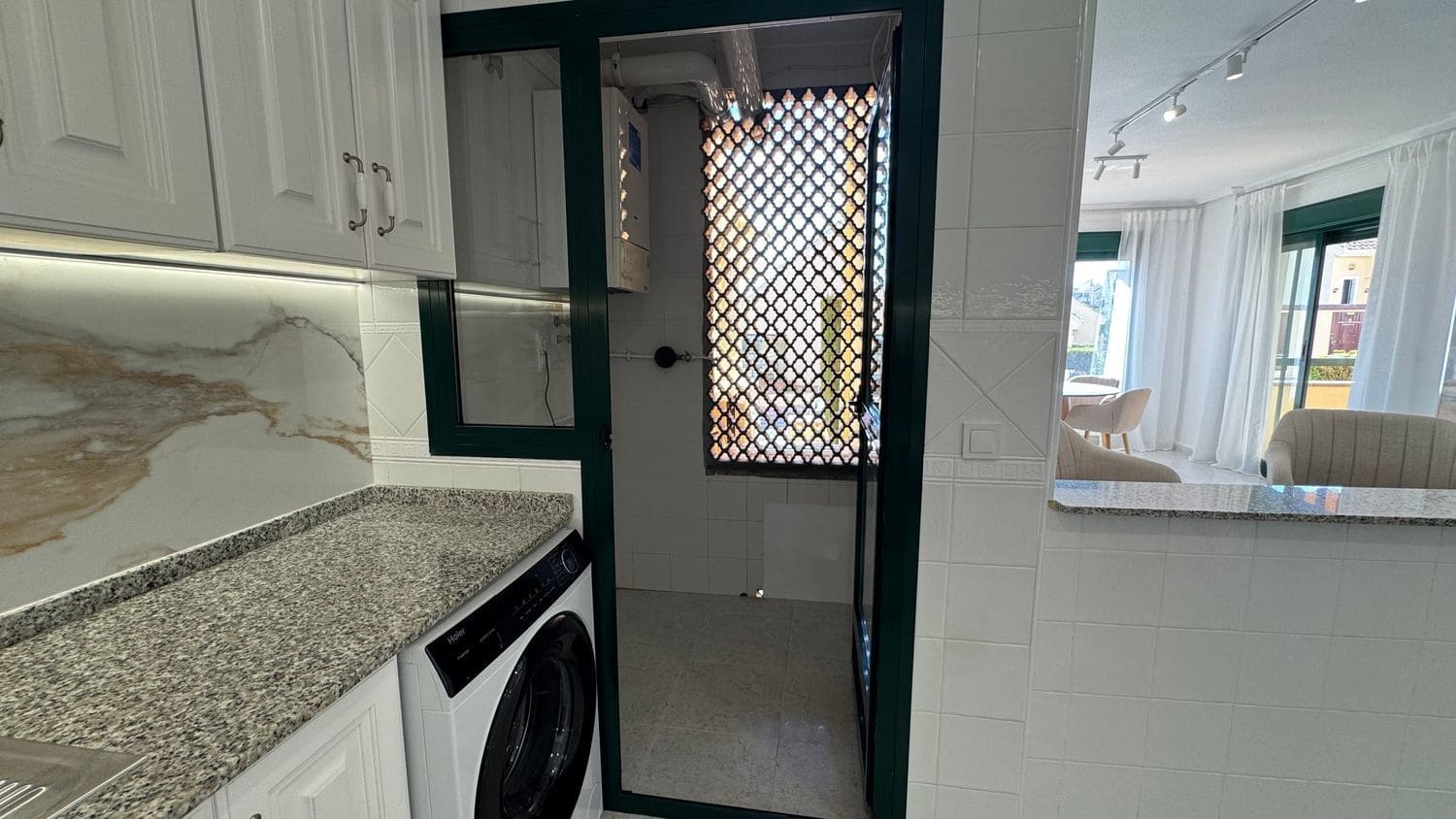 2 chambre Appartement à vendre à Alicante ville avec piscine garage - 220 000 € (Ref: 9885340)