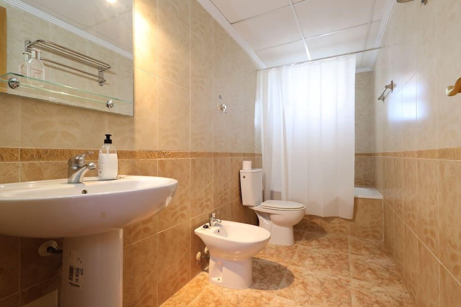 2 slaapkamer Huis te koop in Alicante stad met zwembad garage - € 214.000 (Ref: 9889634)