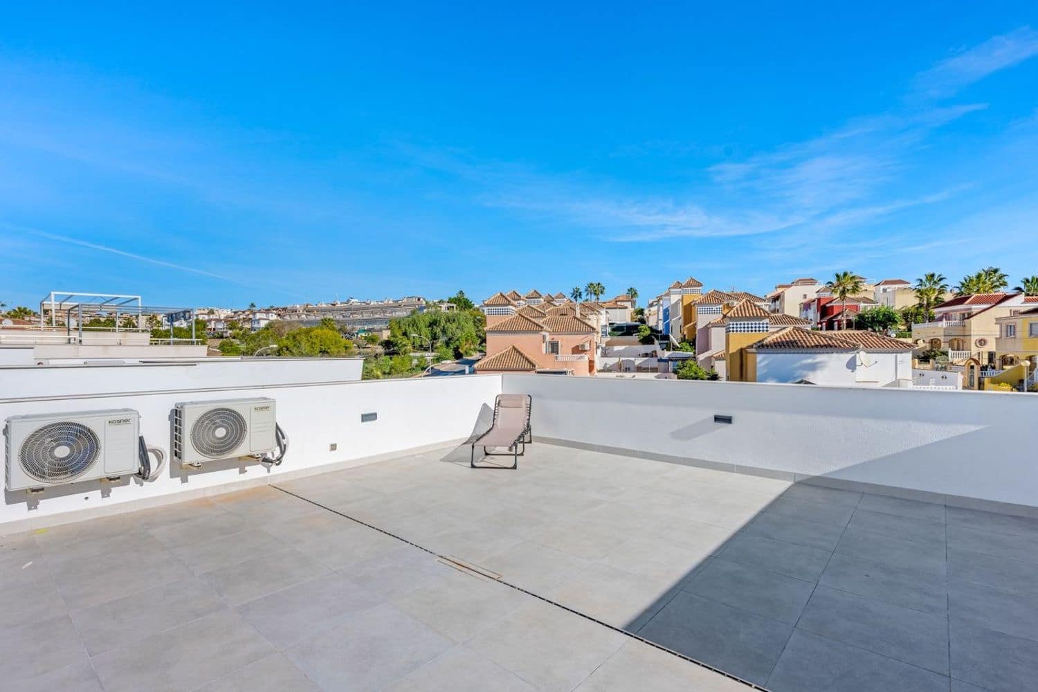 Chalet de 3 habitaciones en Alicante / Alacant ciudad en venta con piscina garaje - 475.000 € (Ref: 9891610)