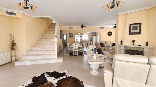 4 sovrum Villa till salu i Ciudad Quesada, Rojales med pool garage - 620 000 € (Ref: 9893669)