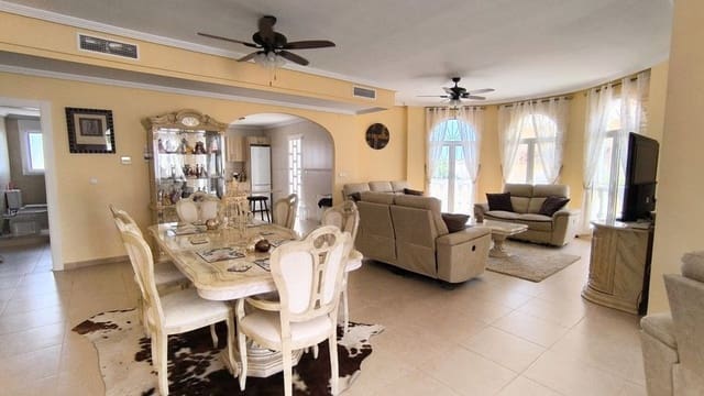 4 sovrum Villa till salu i Ciudad Quesada, Rojales med pool garage - 620 000 € (Ref: 9893669)