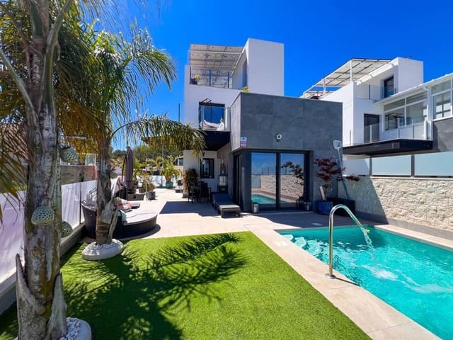 Chalet de 3 habitaciones en Alicante / Alacant ciudad en venta con piscina garaje - 595.000 € (Ref: 9895553)