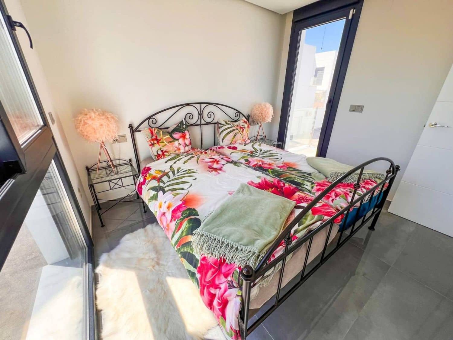 Chalet de 3 habitaciones en Alicante / Alacant ciudad en venta con piscina garaje - 595.000 € (Ref: 9895553)