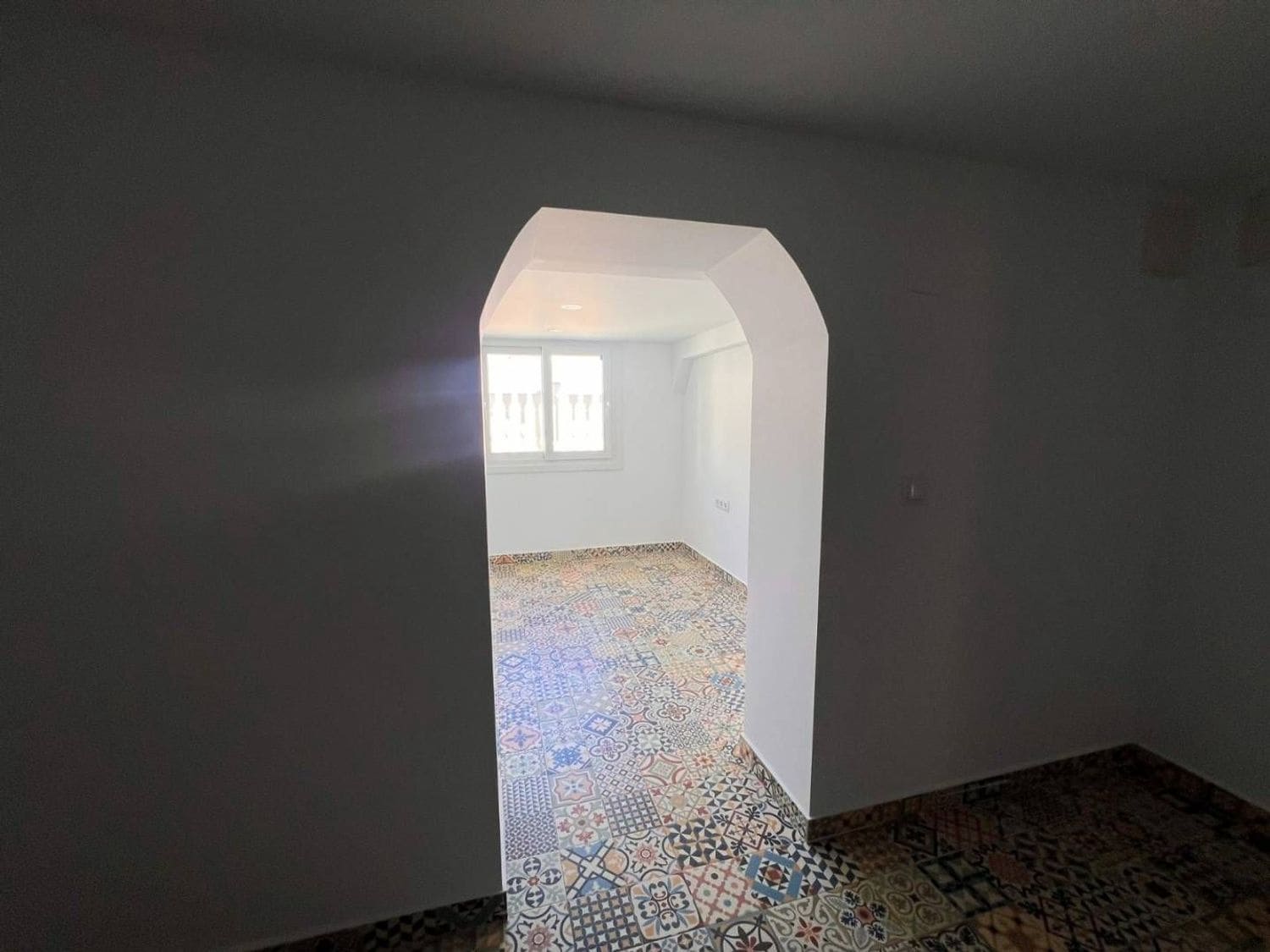 5 soverom Villa til salgs i Alicante by med svømmebasseng garasje - € 665 000 (Ref: 9895554)