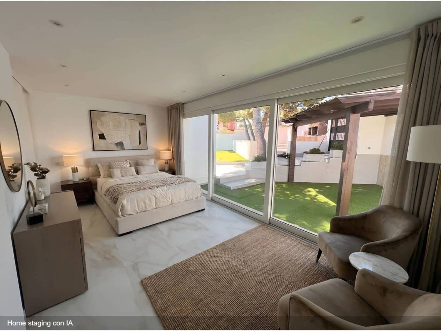 5 soverom Villa til salgs i Alicante by med svømmebasseng garasje - € 665 000 (Ref: 9895554)