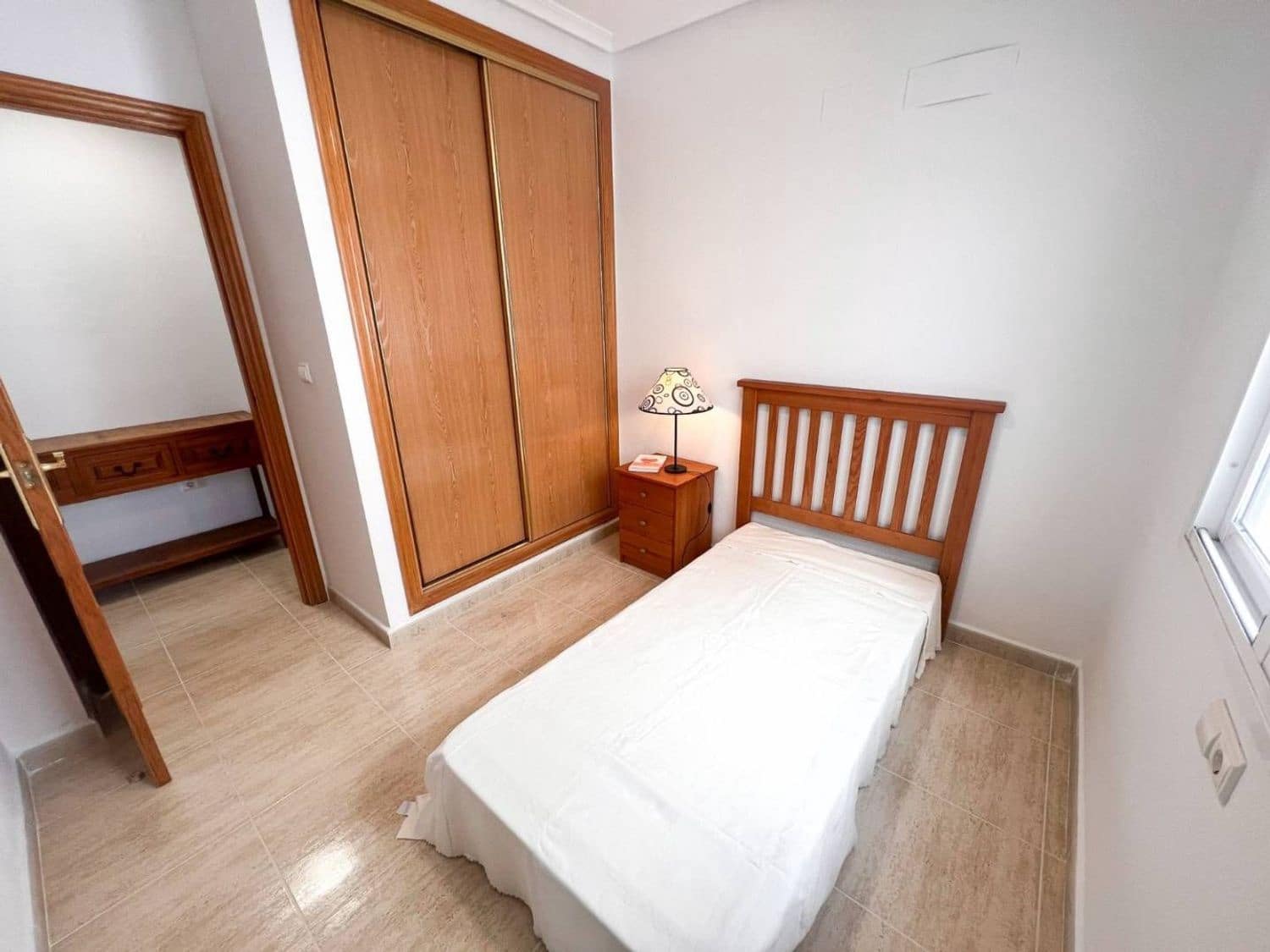 Apartamento de 2 habitaciones en Alicante / Alacant ciudad en venta con piscina garaje - 168.000 € (Ref: 9898653)