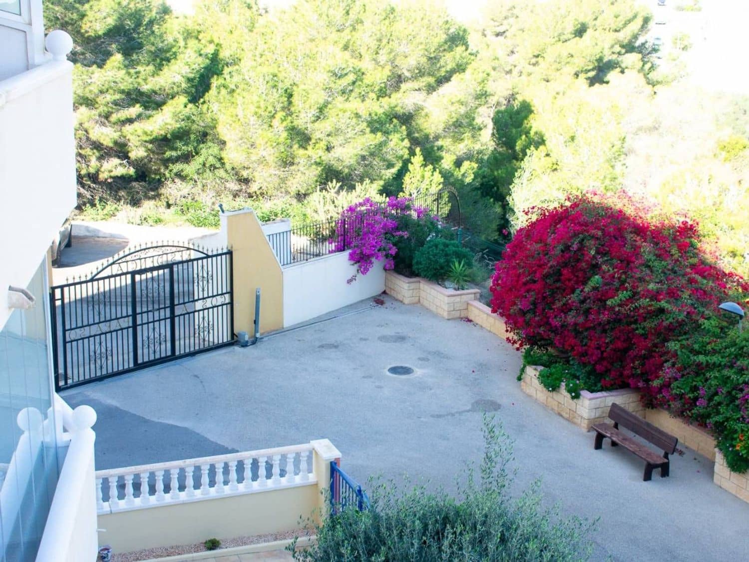 Apartamento de 2 habitaciones en Alicante / Alacant ciudad en venta con piscina garaje - 168.000 € (Ref: 9898653)
